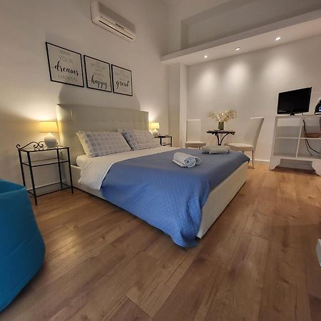 Living Cagliari Bed and Breakfast Exteriör bild