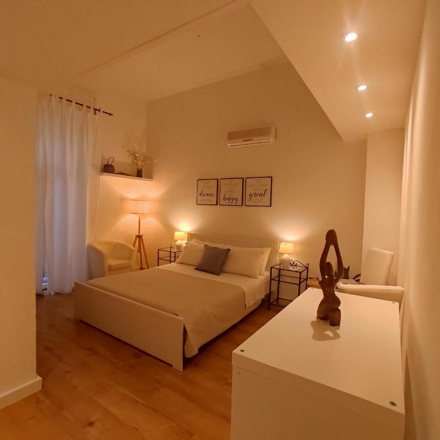 Living Cagliari Bed and Breakfast Exteriör bild