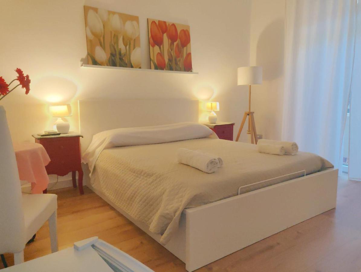 Living Cagliari Bed and Breakfast Exteriör bild