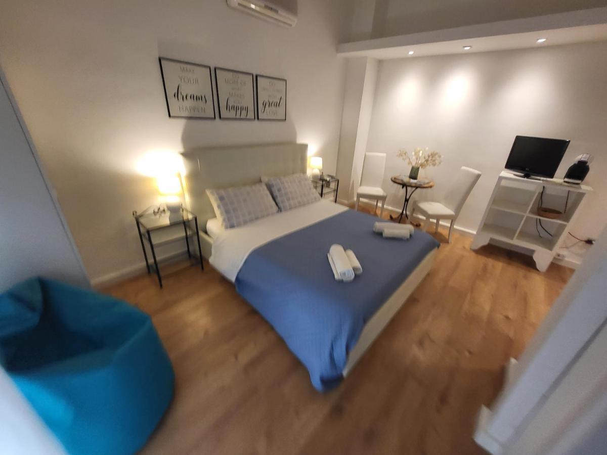 Living Cagliari Bed and Breakfast Exteriör bild